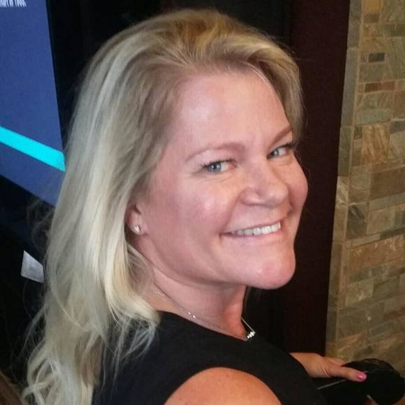 Meet your Posher, Kelley - Picture 1 of 1